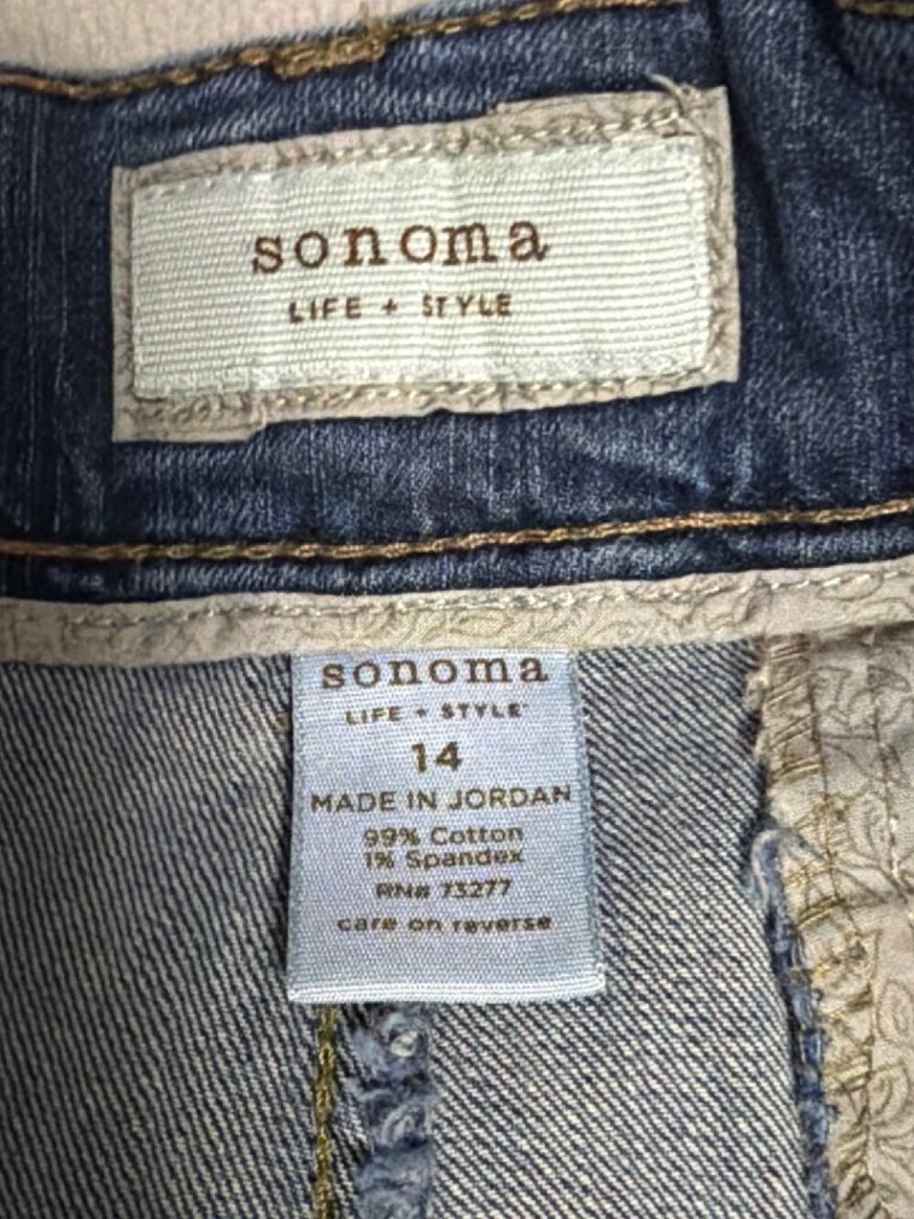 Sonoma Life + Style Womens Blue Denim Bermuda Shorts Size 14 Cotton Blend - Picture 2 of 6
